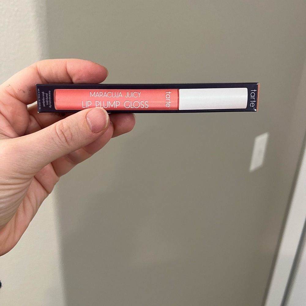 tarte Maracuja Juicy Lip Plump Gloss - White Peach